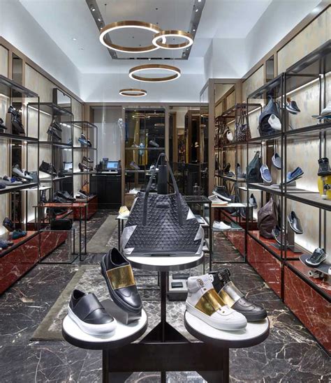 jimmy choo boutique.